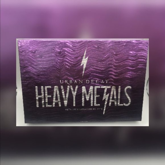 Urban Decay Heavy Metals Palette - Picture 3 of 9